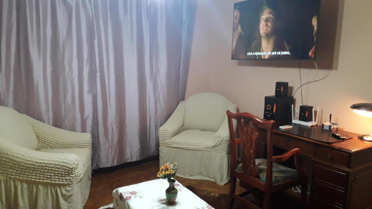 Cozy, Central 1-Bedroom Apartment In Timisoara, Romania Eksteriør bilde